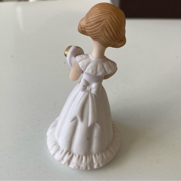 Growing Up Girl Figurine - Picture 4 of 6